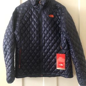 Women’s Northface Thermoball Jacket
